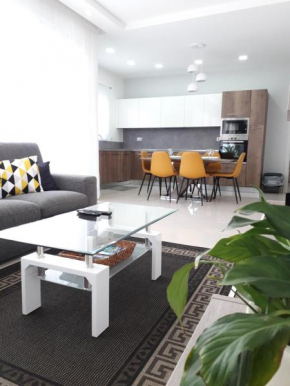 Bright Stylish Apartment